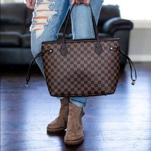 🆕 Brown Checkered Tote 🤎